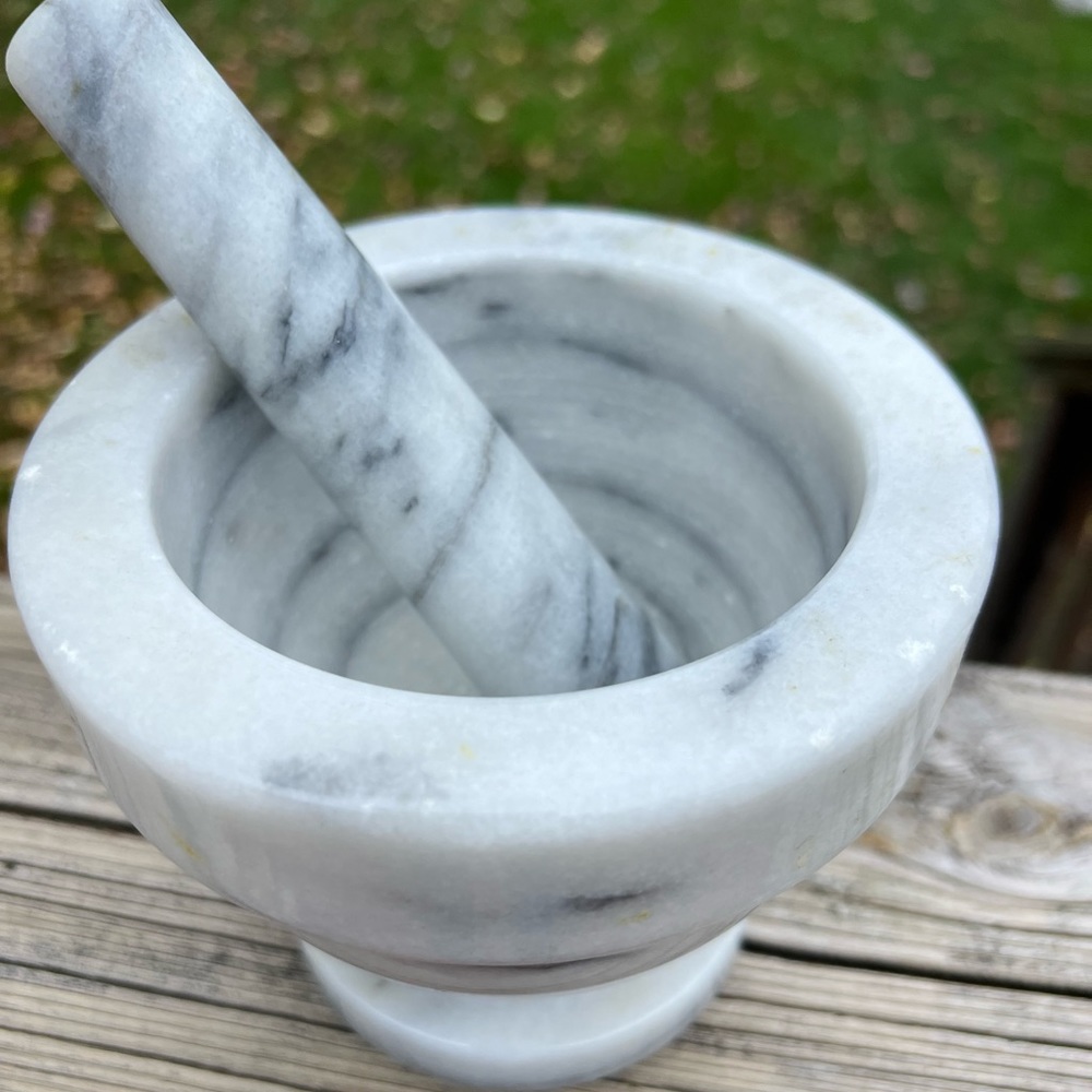 Sur La Table white Marble Mortar & Pestle